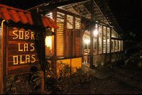 sobre las olas exterior 
 - Costa Rica