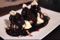 Pecora Nera Profiterole
 - Costa Rica