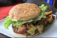 Burger Nativo Sports Bar
 - Costa Rica