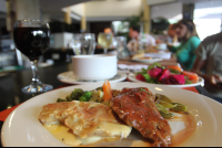 steak pomodoro and chicken tomatillo lunch
 - Costa Rica