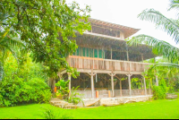 Yoga Lodge
 - Costa Rica