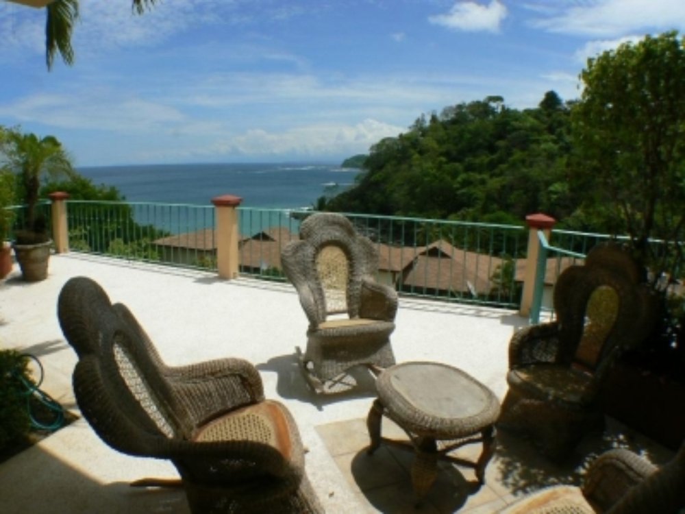 stunning ocean views
 - Costa Rica