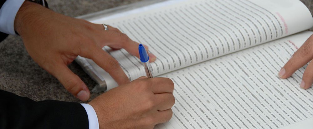 marriage signature
 - Costa Rica