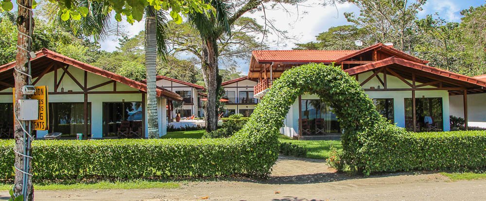 agua dulce resort facade
 - Costa Rica