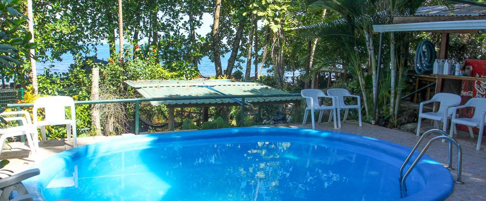 cabinas arrecife pool 
 - Costa Rica