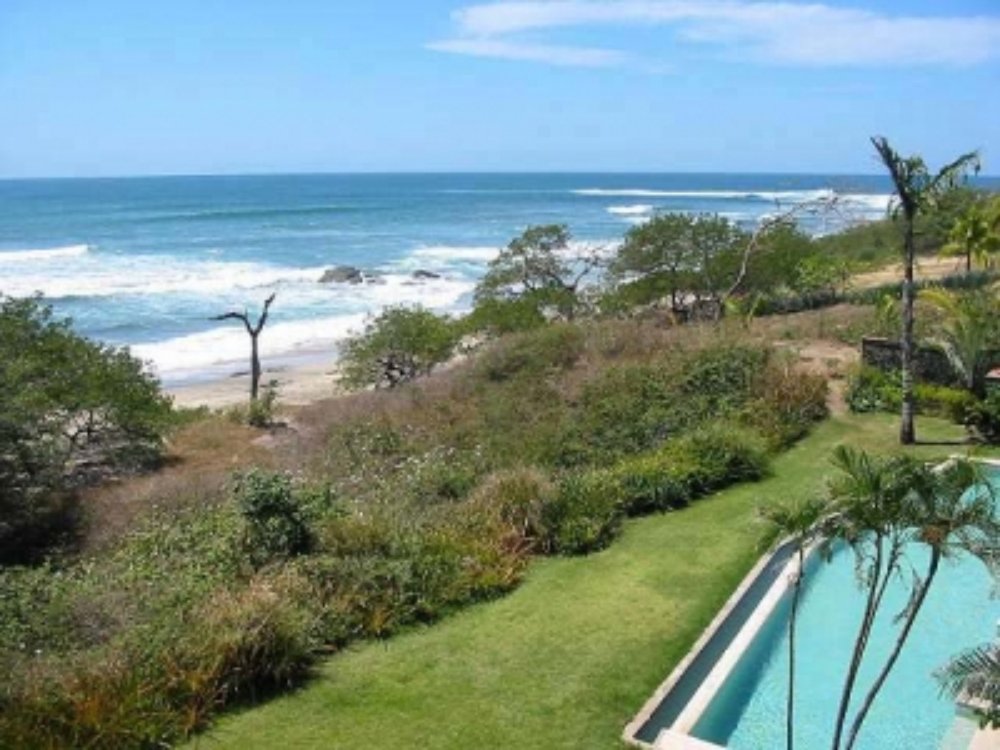 spectacular beach view
 - Costa Rica