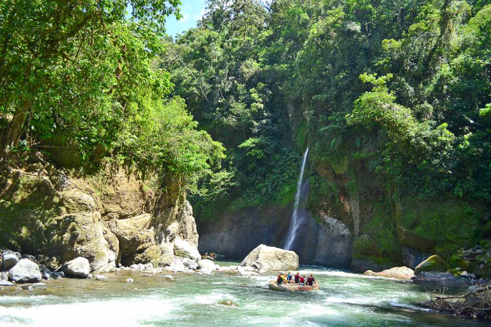 Whitewater Rafting on the Pacuare River