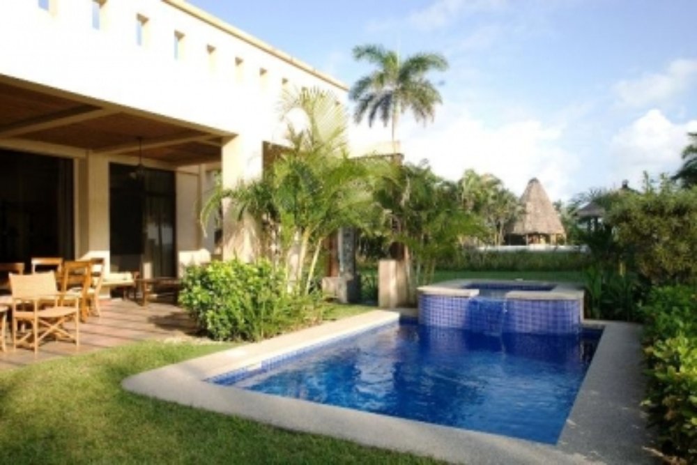 beachfront pool at hermosa
 - Costa Rica