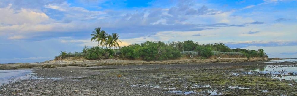 cabuya island cabuya at low tide
 - Costa Rica