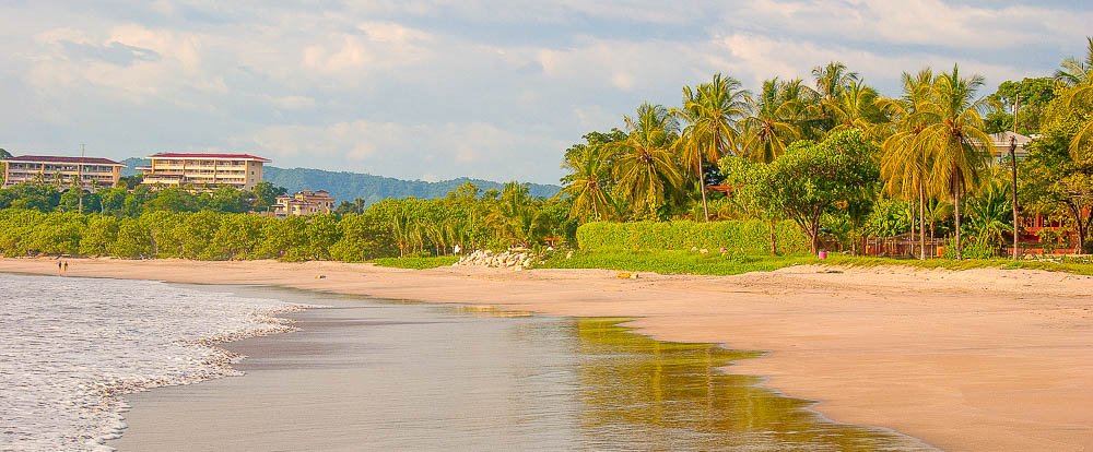 flamingo beach white sands
 - Costa Rica