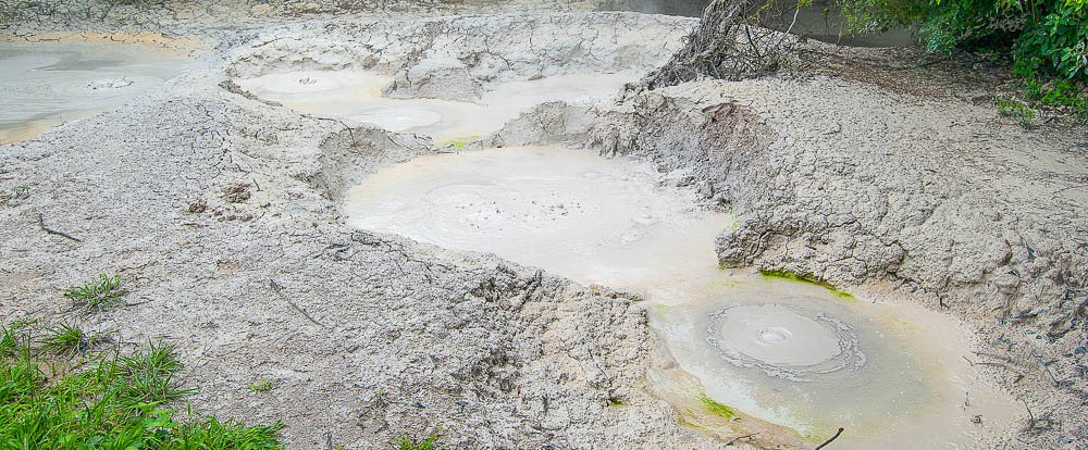 boiling mud pot rincon de la vieja
 - Costa Rica