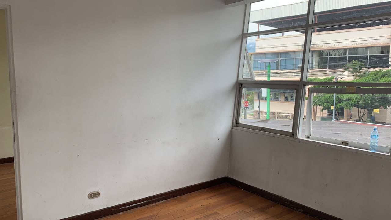 elegant brick and wood residence for sale or lease in san jose view 008.jpg