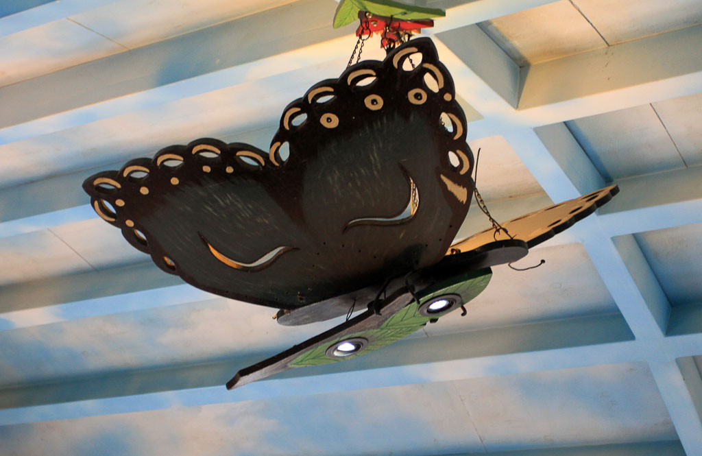 morphos chandelier 6.jpg