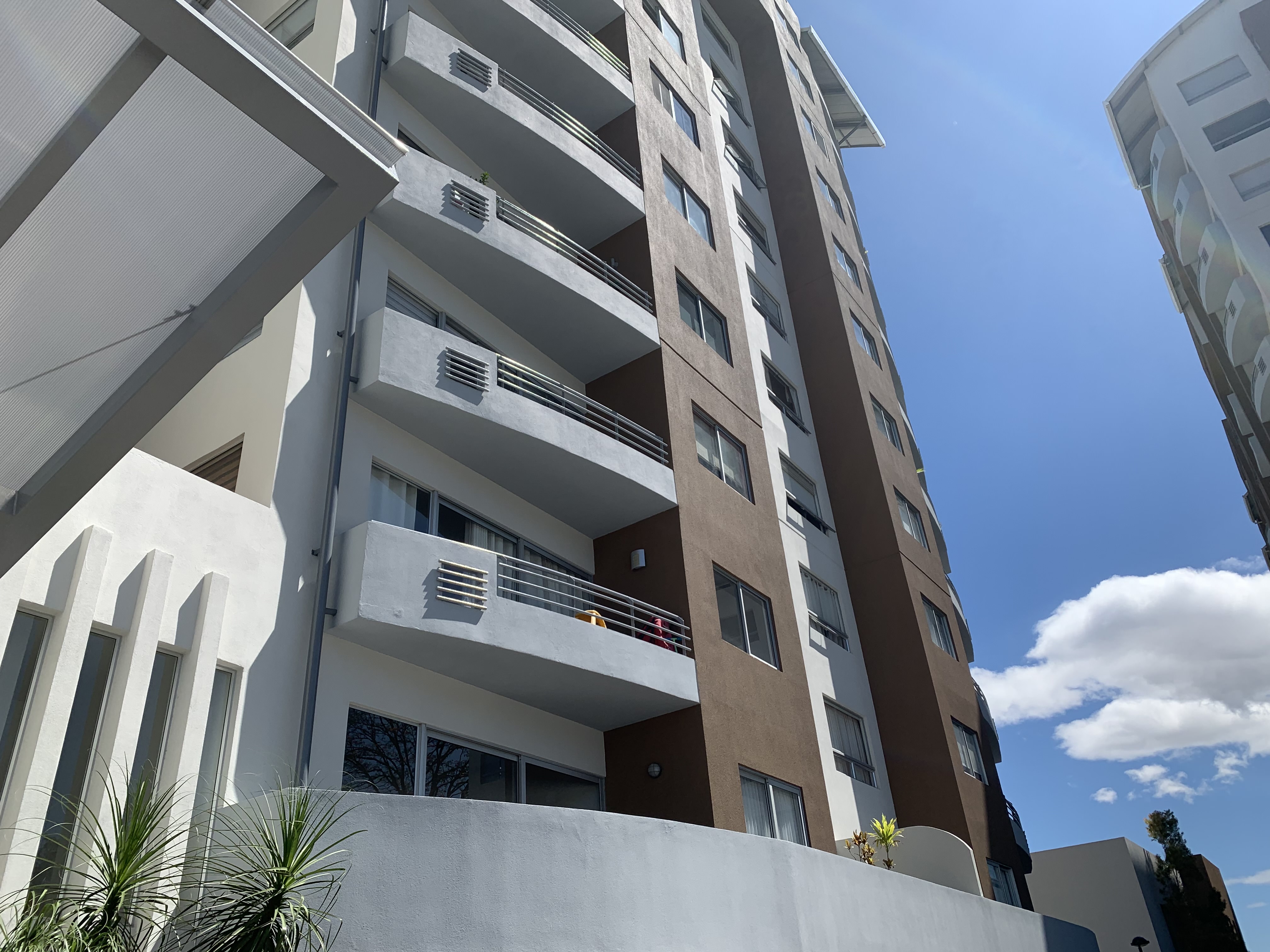two story apartment for sale in a sabana complex view 008.jpg