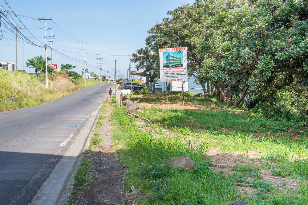 lots and front road parallel to route 27.jpg