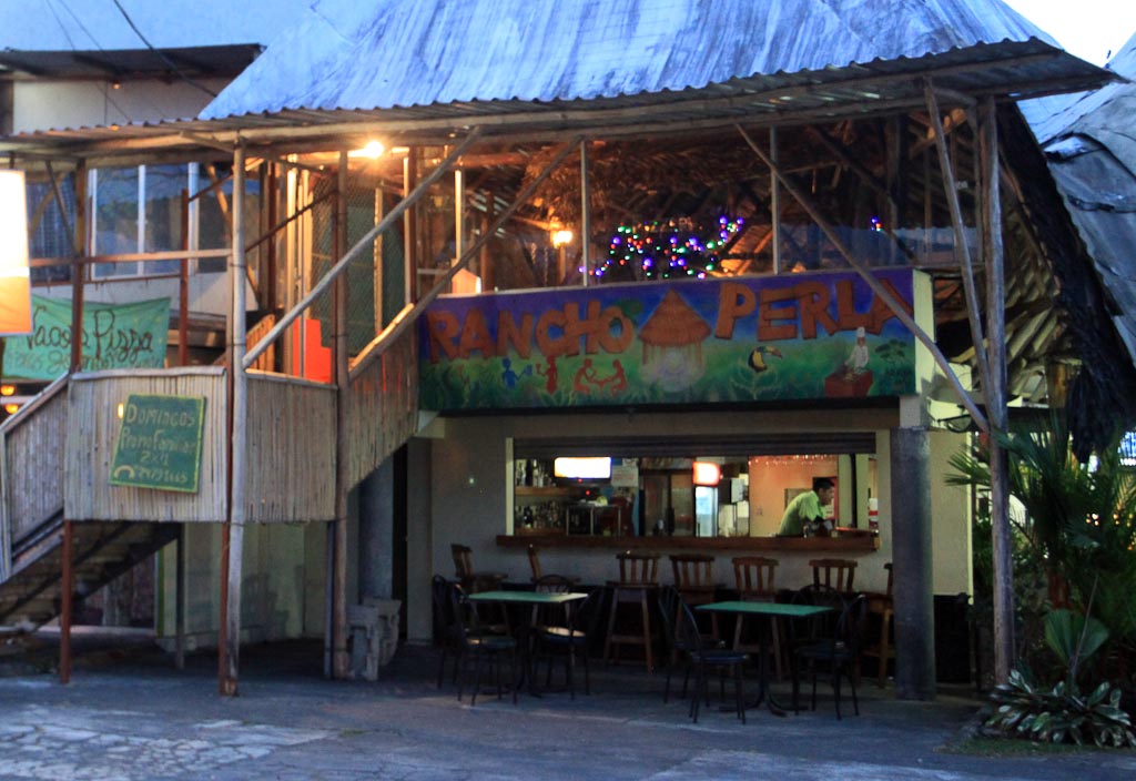 rancho perla bar 5.jpg