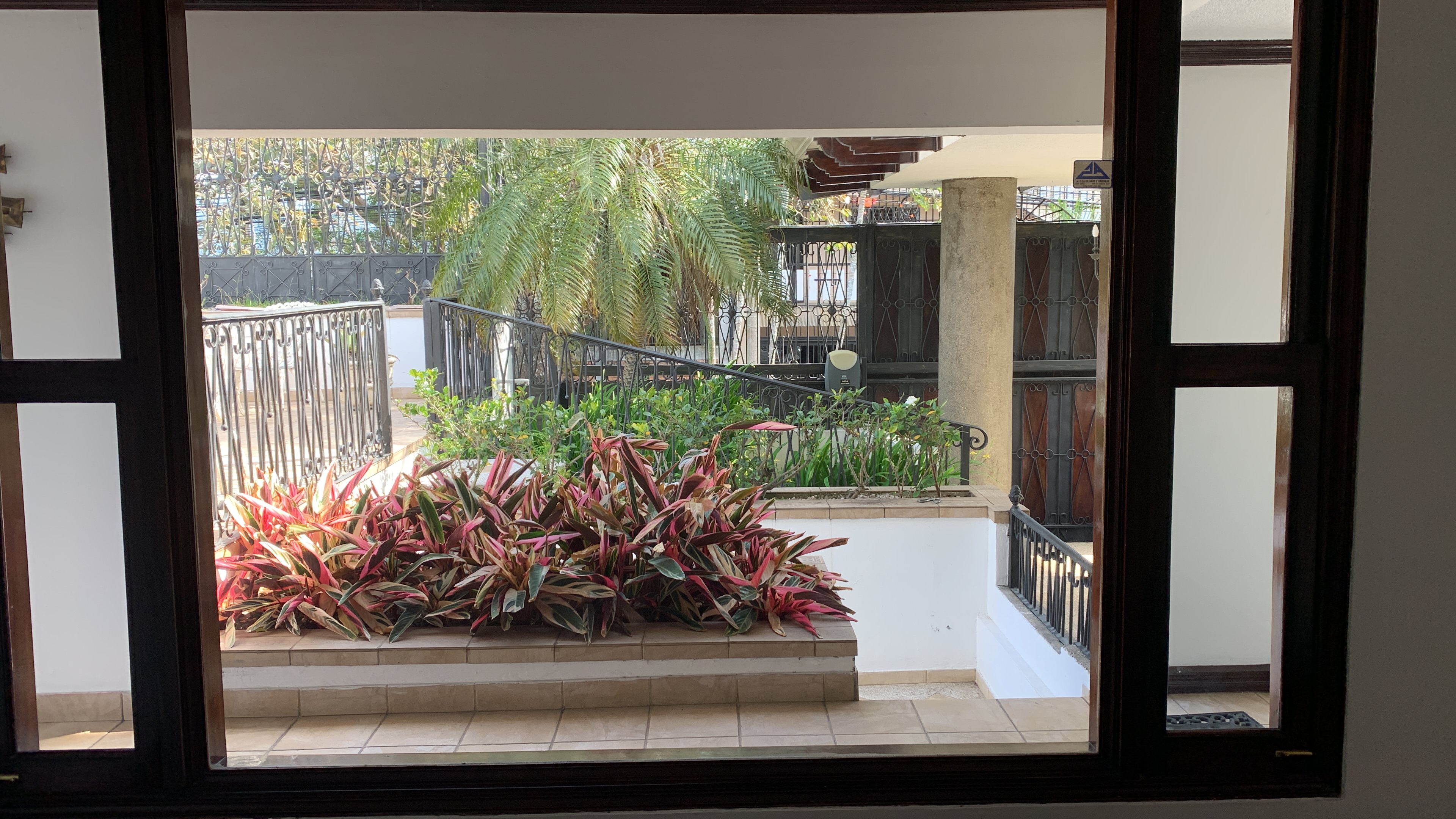 commercial use house for sale in san pedro view 024.jpg