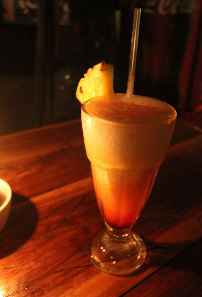 robertos restaurant pina colada 3.jpg