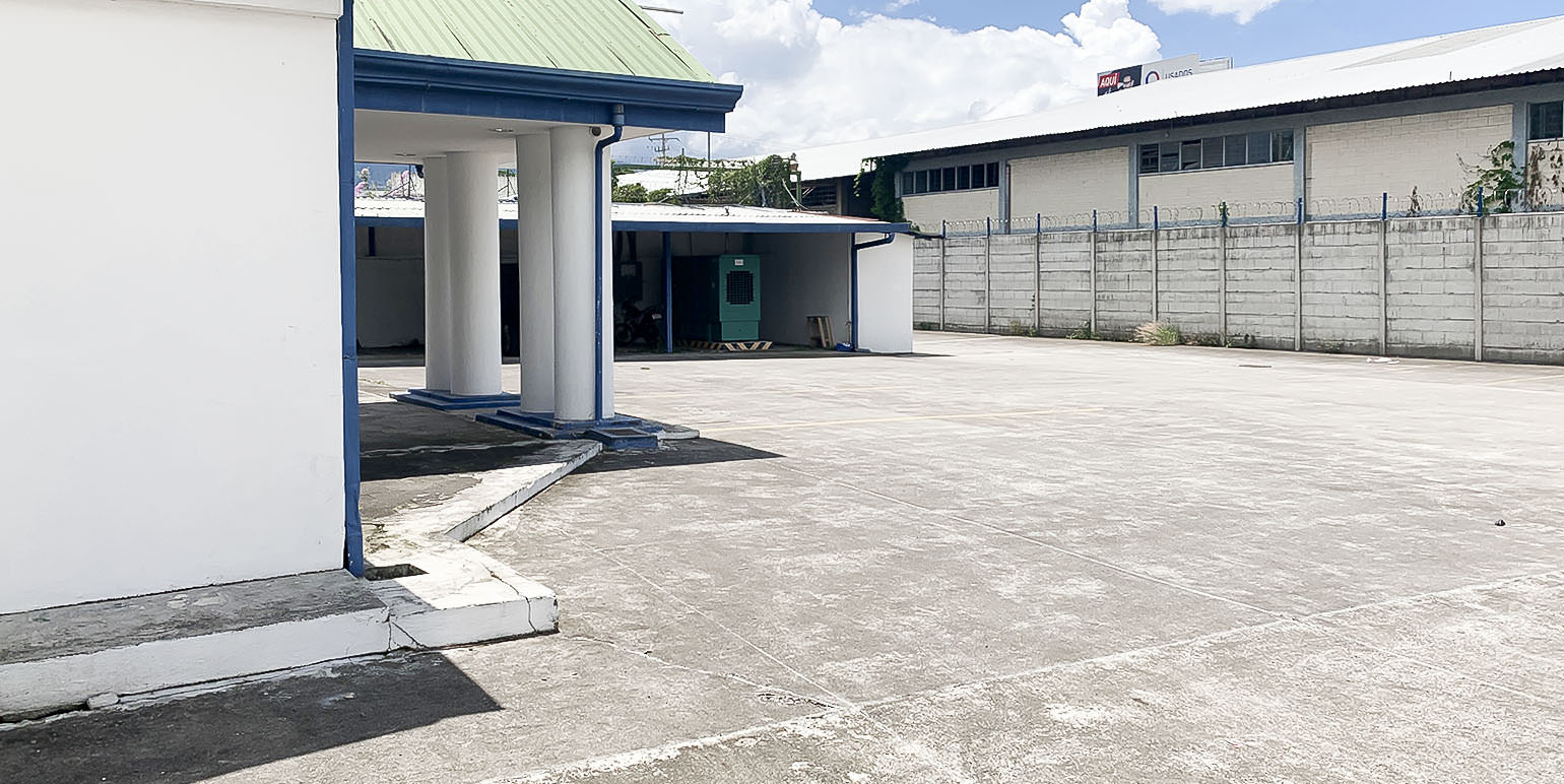 warehouse and office complex for sale in uruca view 007.jpg