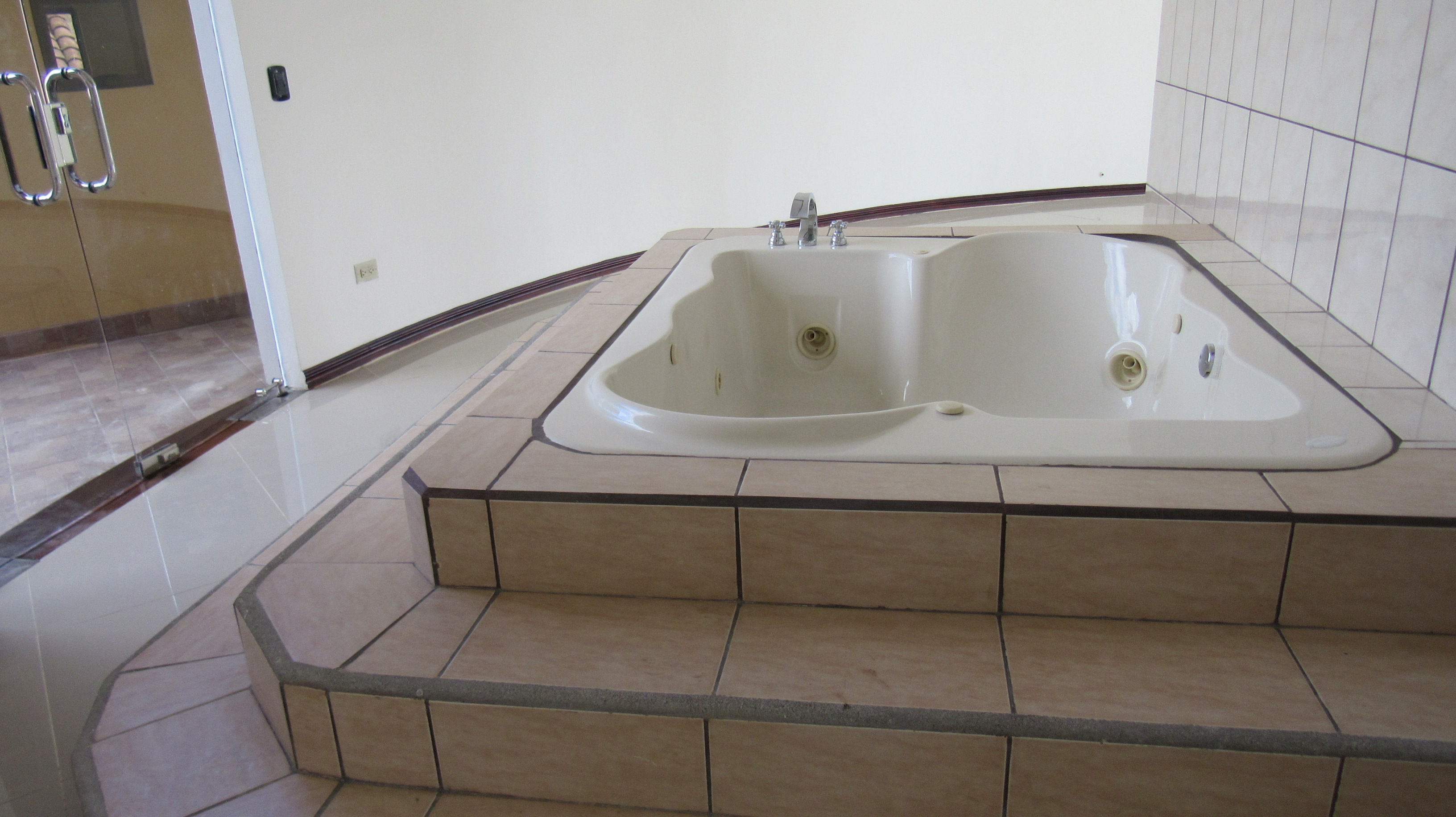 luxury house for sale in colinas de montealegre view 008.jpg