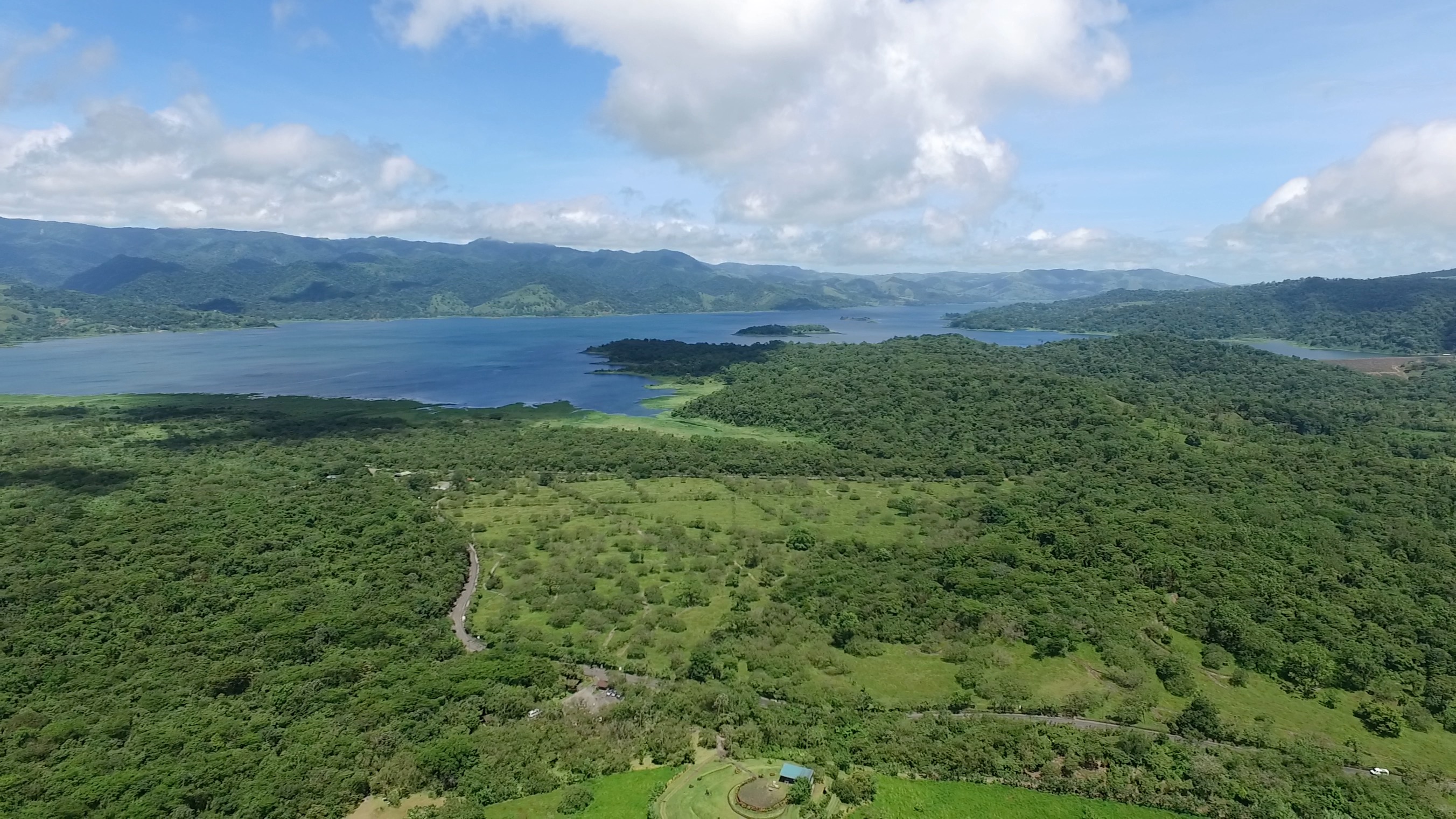 lake_arenal_view_from_1968.jpg