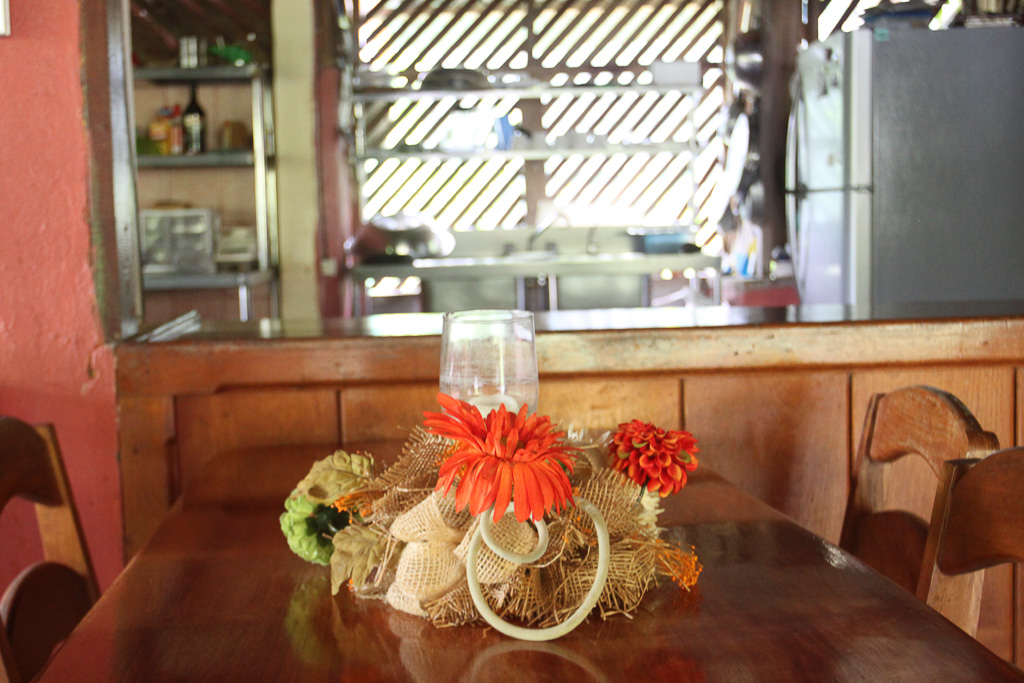 flowers on table la cocina de dona ana 4.jpg
