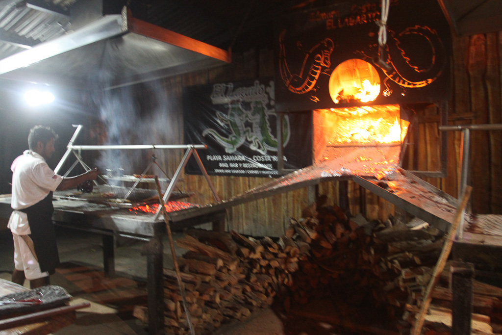 Tending Grill Lagarto