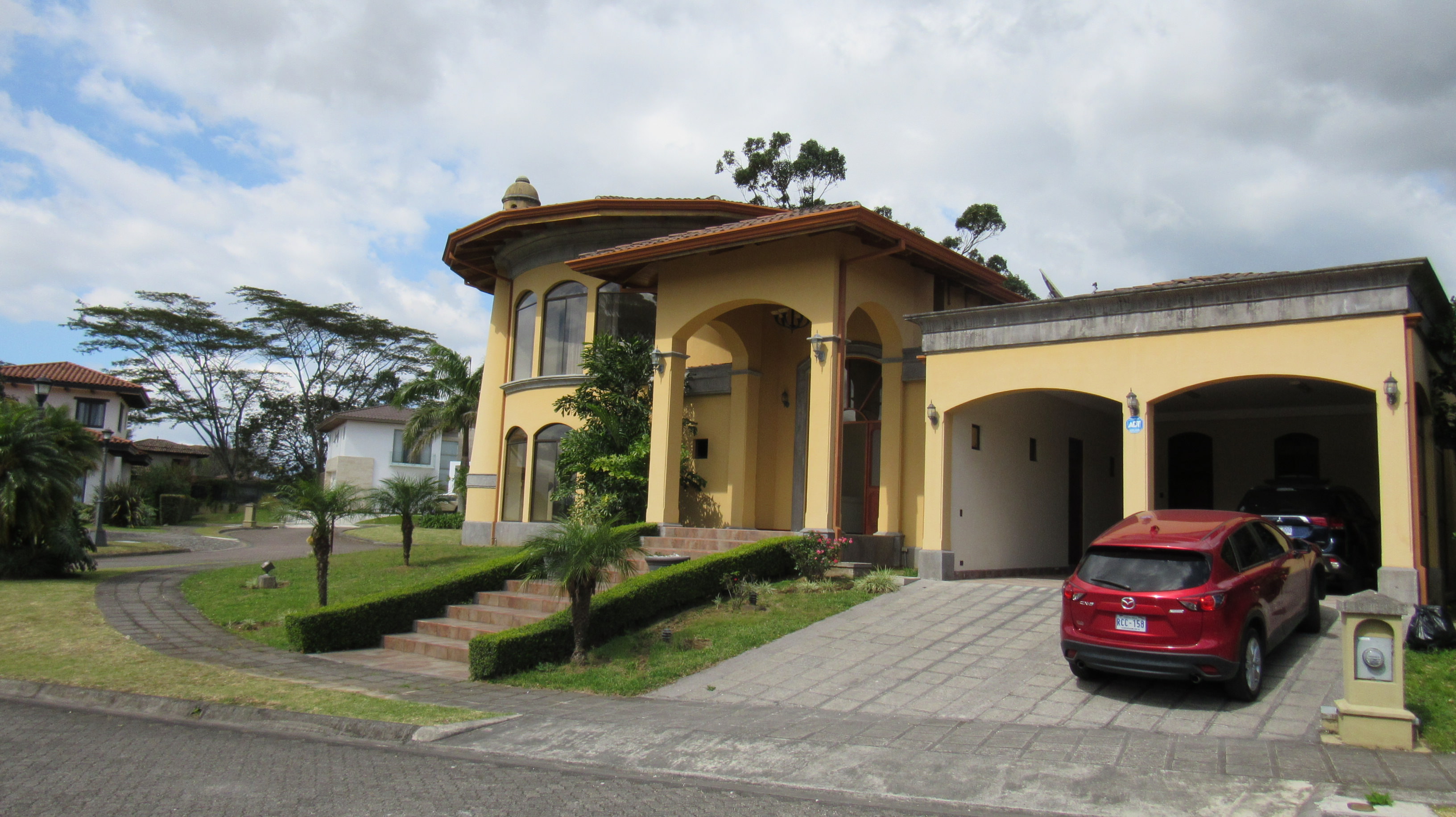 luxury house for sale in colinas de montealegre view 001.jpg