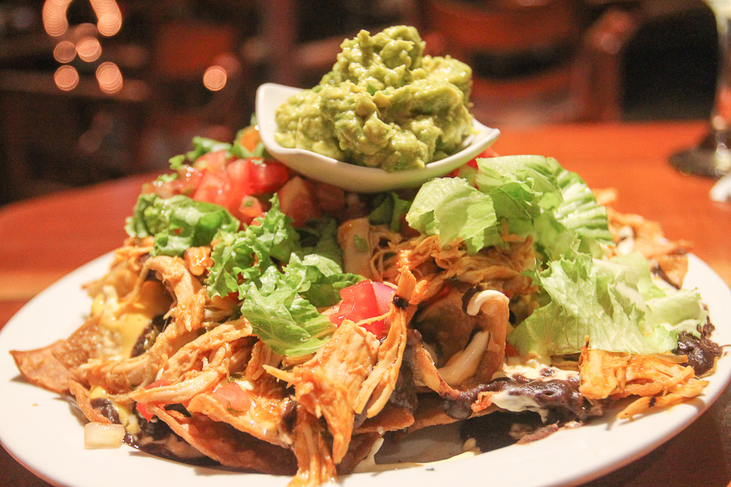 chicken nachos 1.jpg