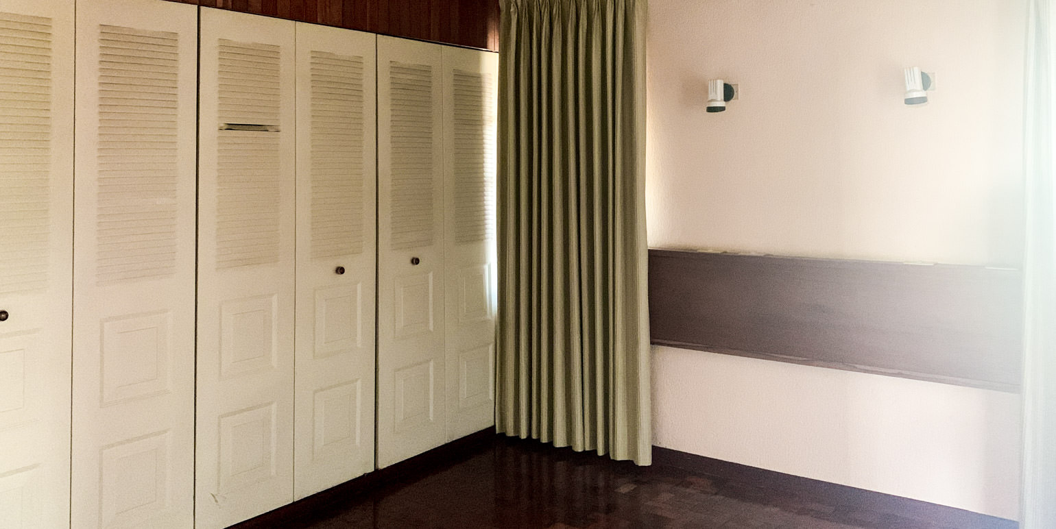 commercially zoned house for sale in sabana view 005.jpg