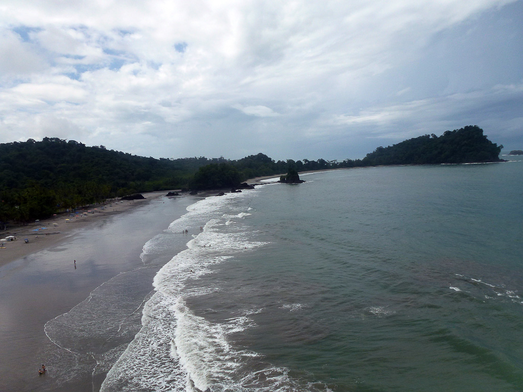 parasailing espadilla beach 2.jpg