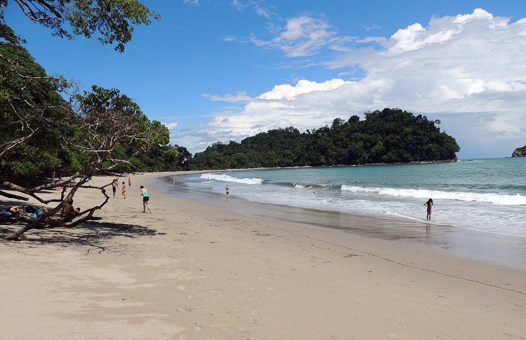 View of Espadilla Sur Beach looking back