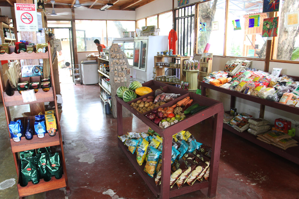 market interior samaraorganics 7.jpg