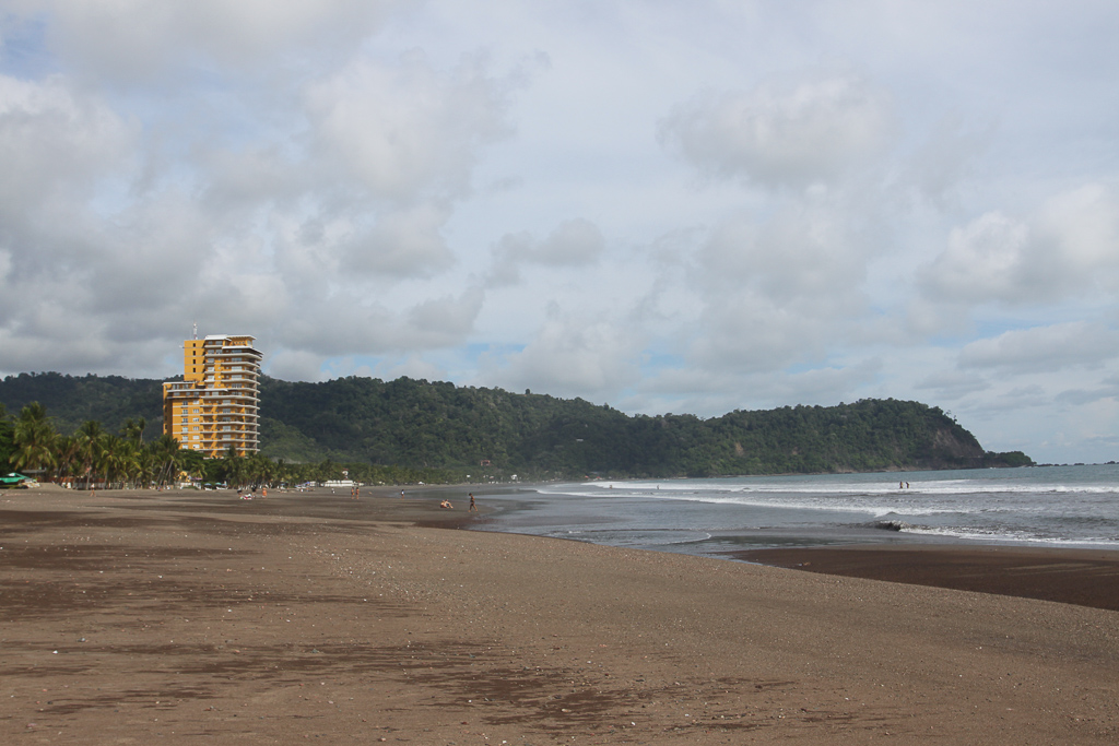 jaco beach lateral 11.jpg