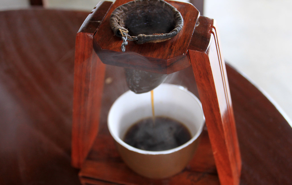 rainforest cafe chorreador 3.jpg