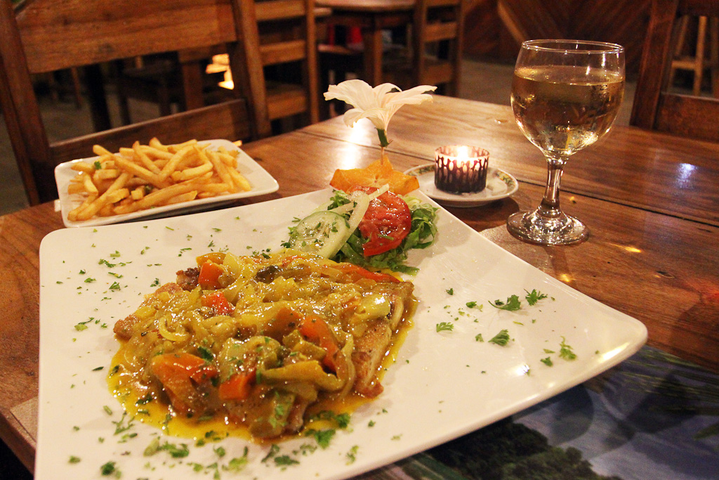 sobre las olas coconut curry seabass 6.jpg