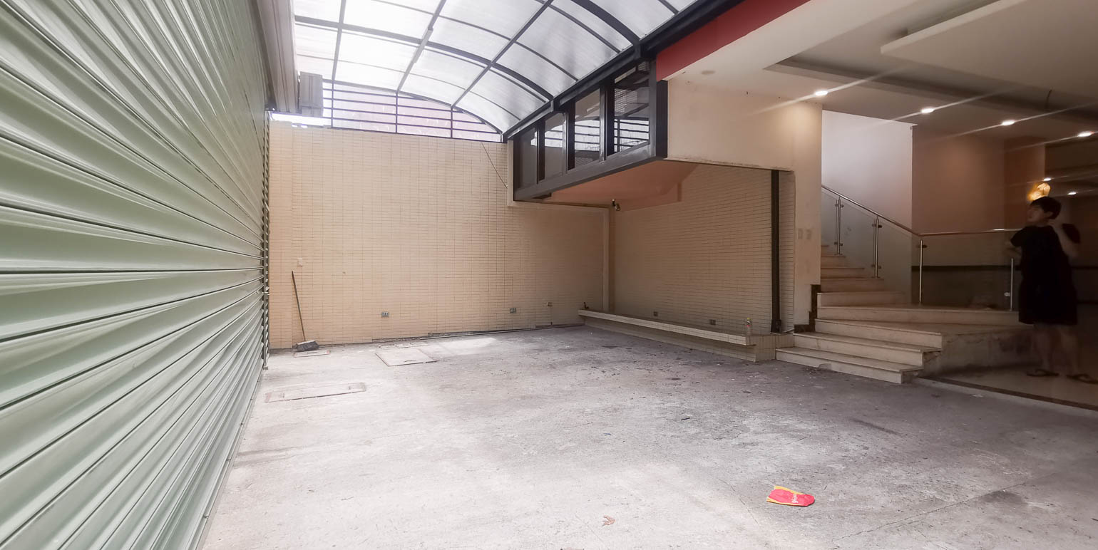 office building for sale view 016.jpg