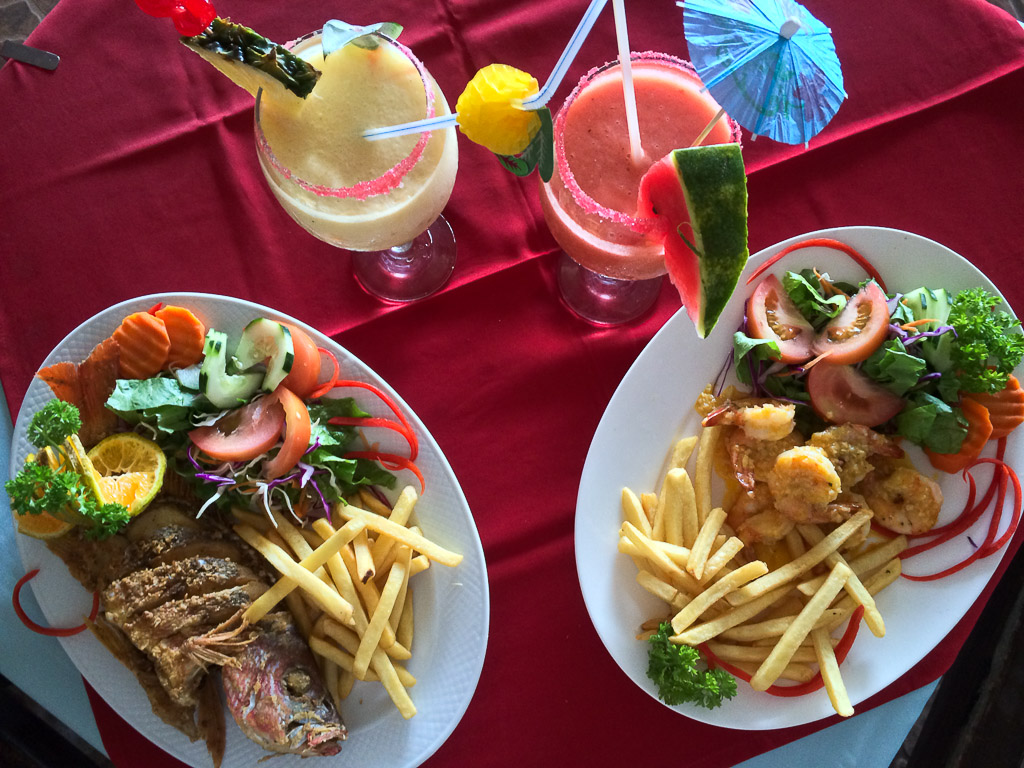 el ancla seafood entrees pinacolada planterspunch 1.jpg