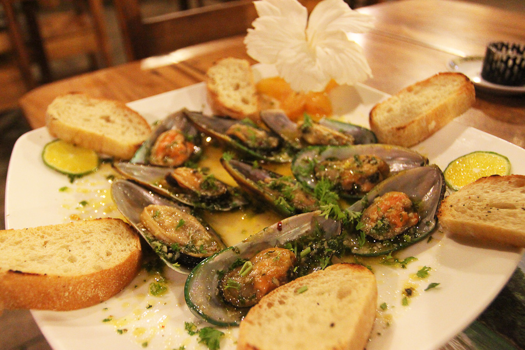 sobre las olas mussels 1.jpg