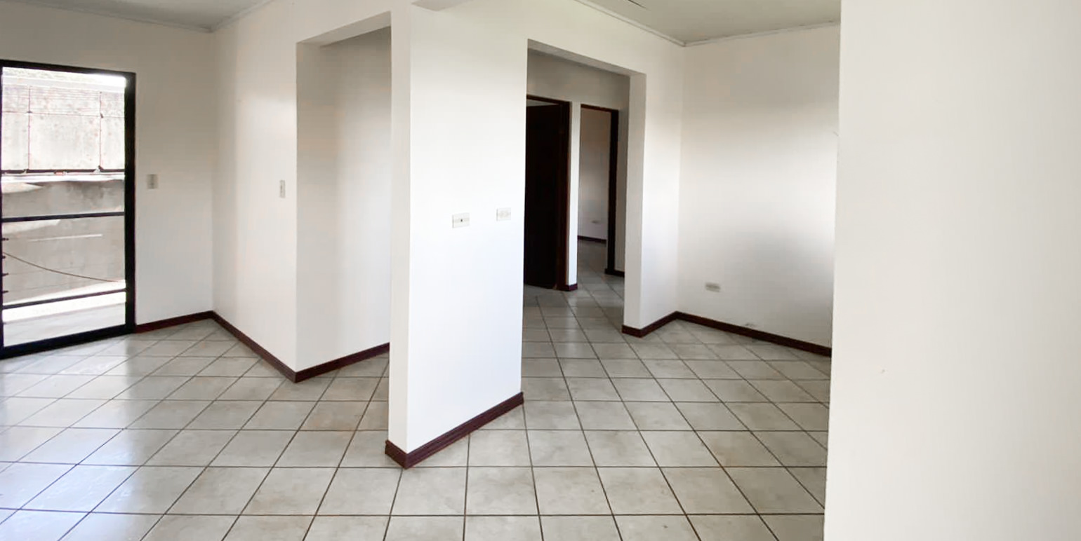 vacant apartment complex investment view 005.jpg