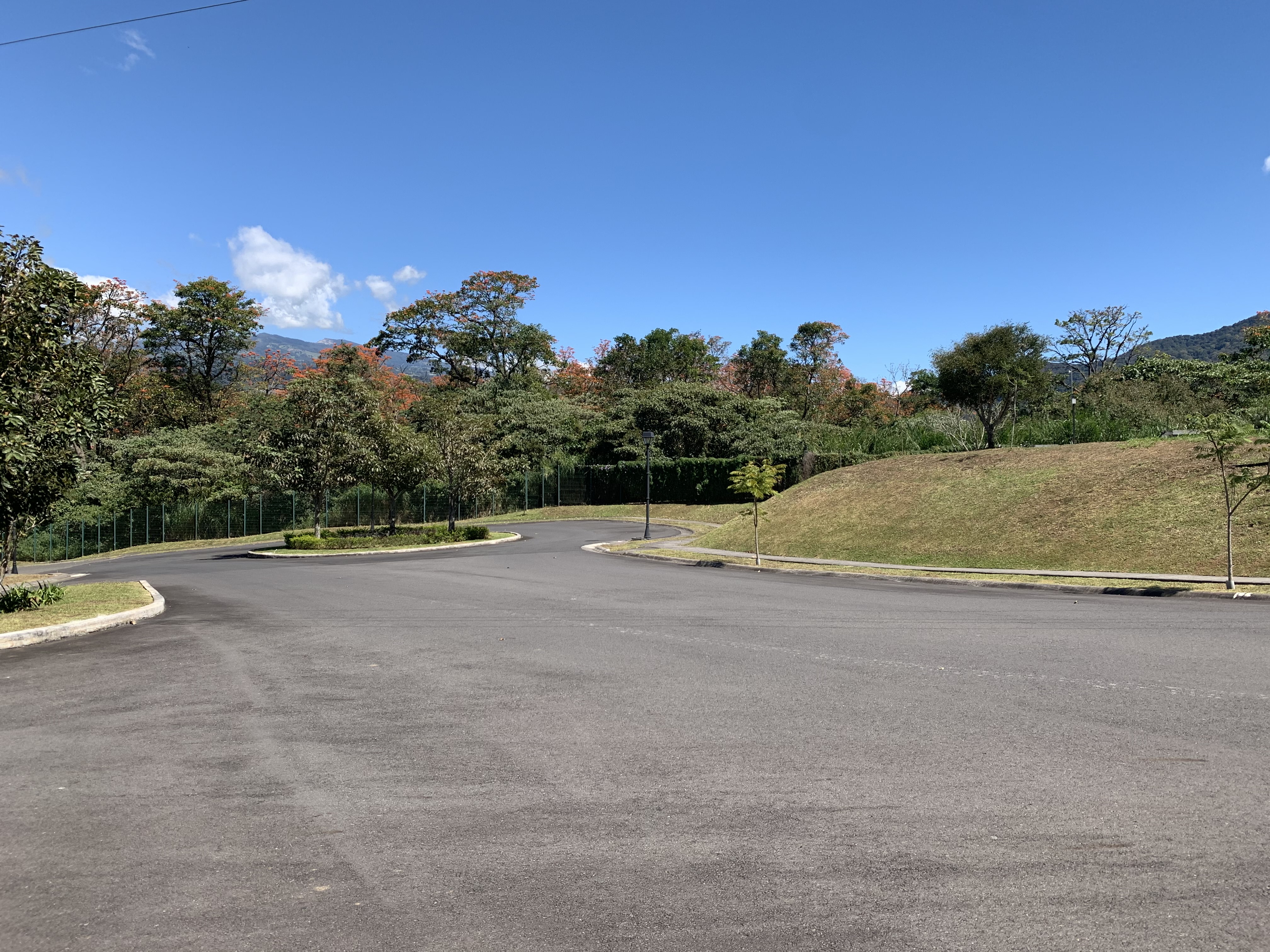 residential lot inside a gated community in curridabat view 022.jpg