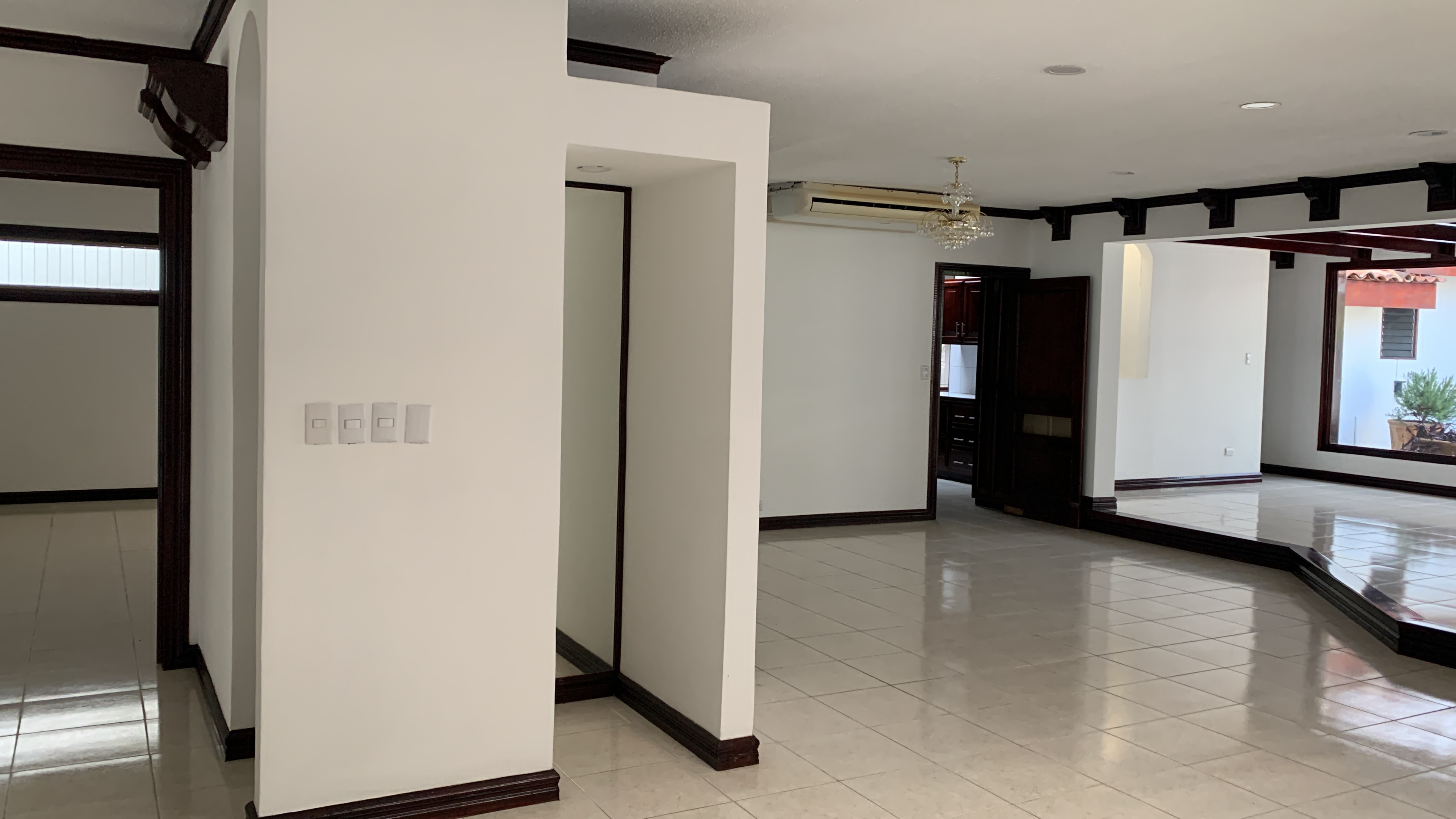 commercial use house for sale in san pedro view 002.jpg