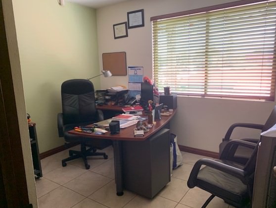 office building with warehouse in uruca view 024.jpg