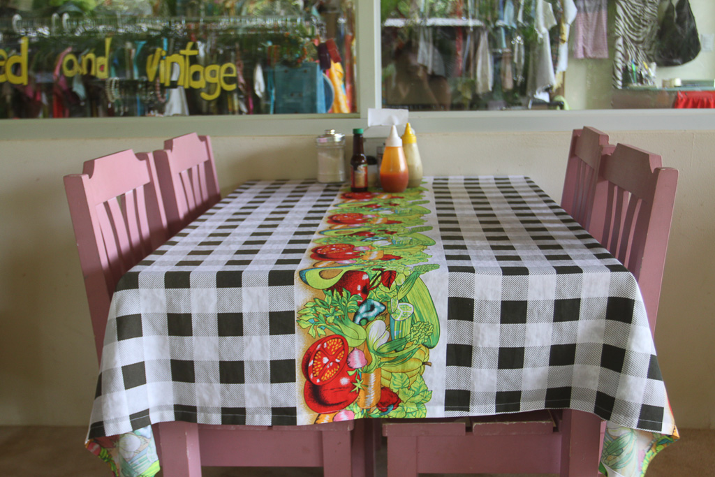 table settings rosis soda tica 6.jpg