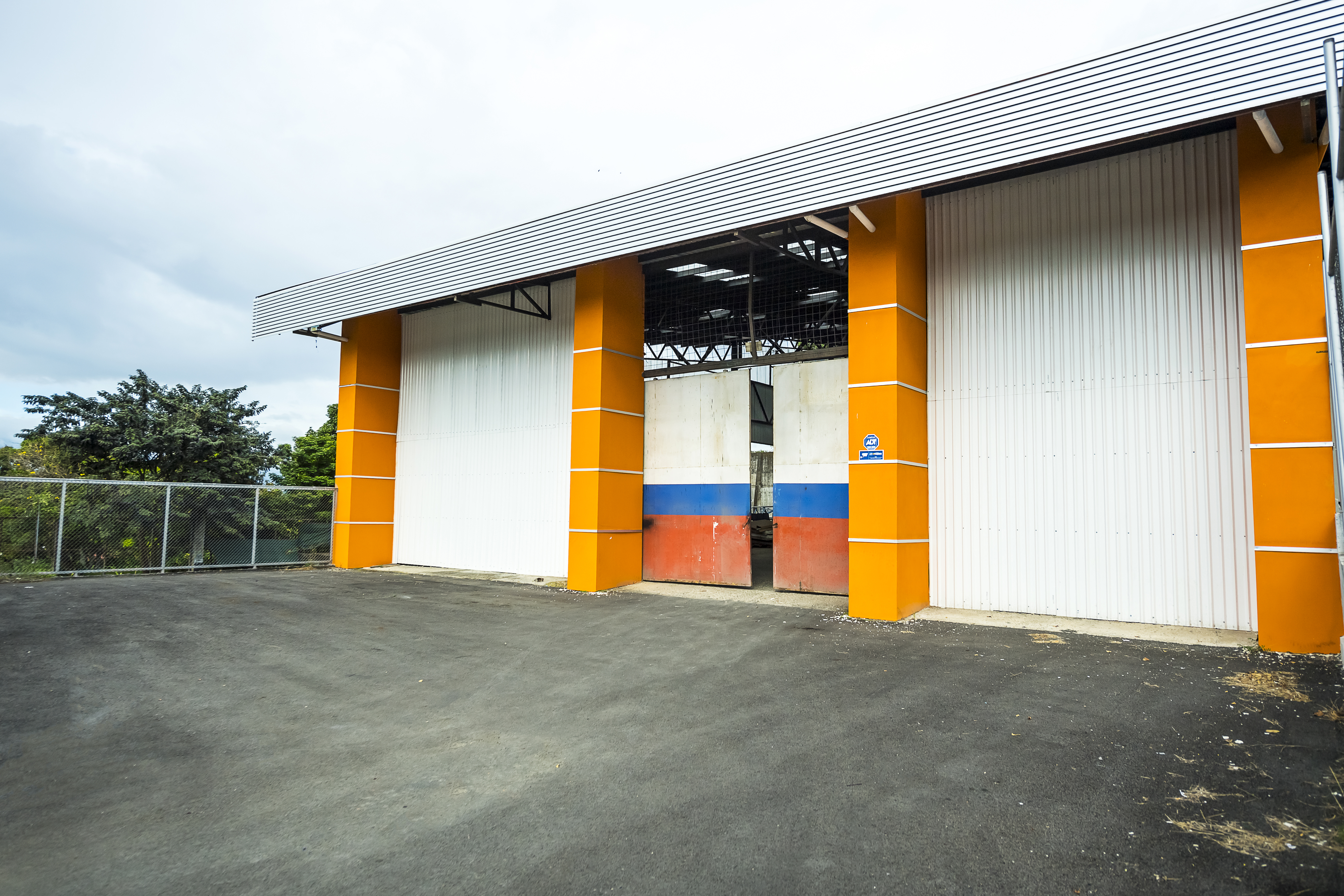 commercial warehouse for sale in ciudad colon view 001.jpg