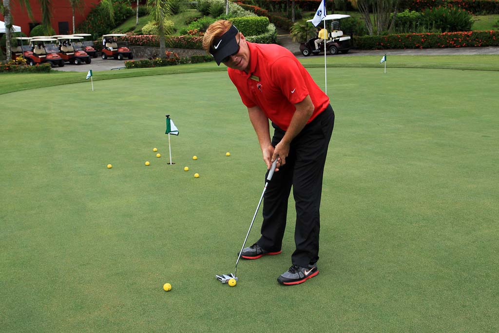 golf lesson las iguanas demonstration 3.jpg