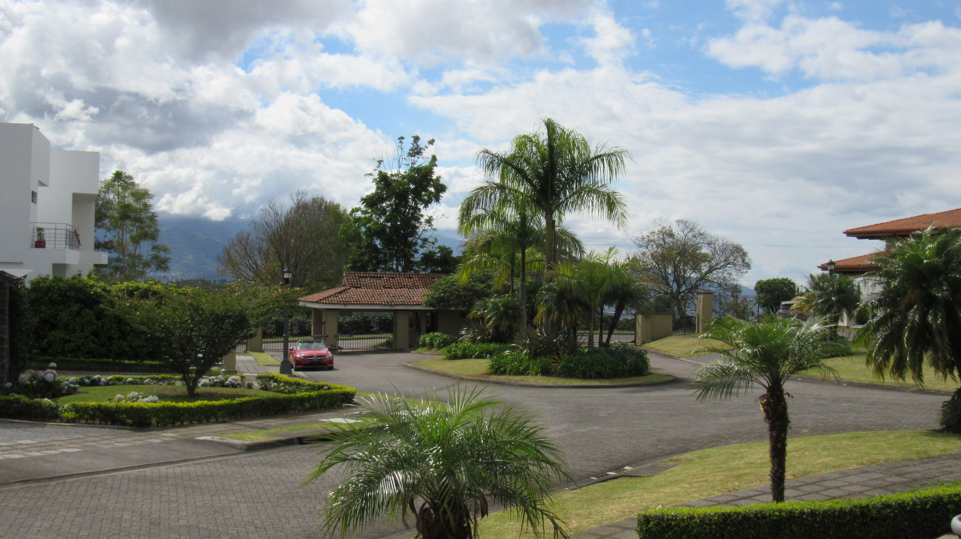 luxury house for sale in colinas de montealegre view 002.jpg