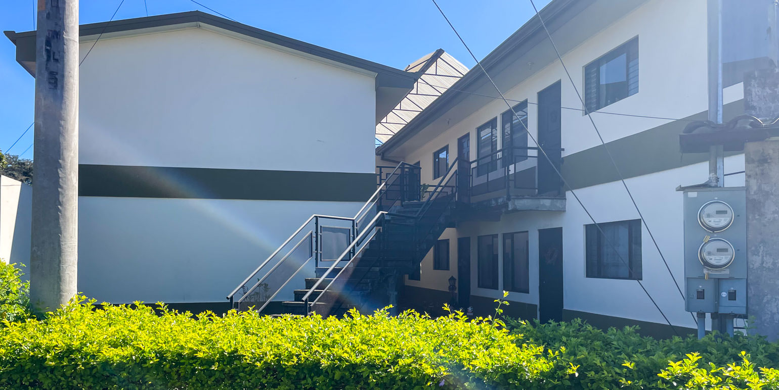 vacant apartment complex investment view 012.jpg