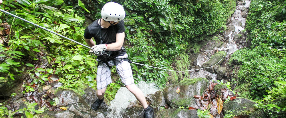 lost canyon rappel 1.jpg