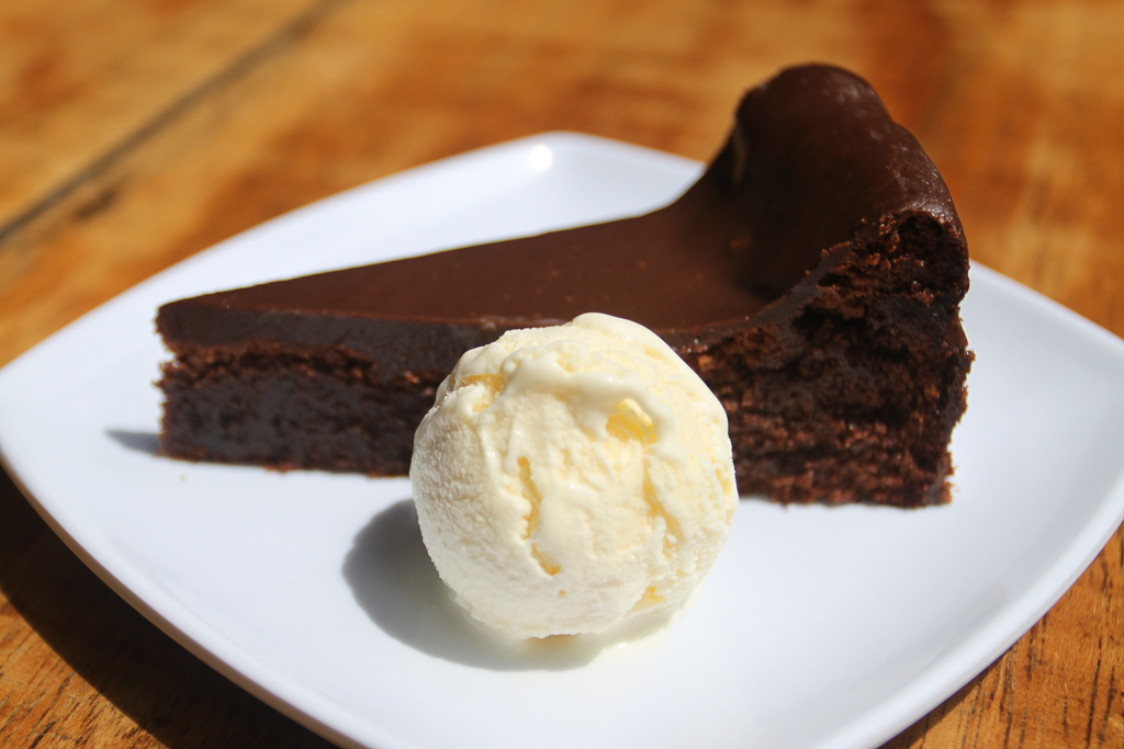 flourless chocolate torte chicken joes 5.jpg